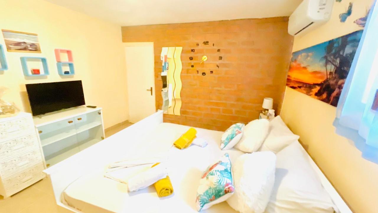 Colorful And Happy Apartment Sukosan - With Parking Eksteriør bilde